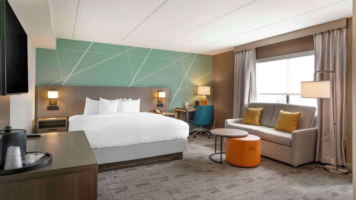 Watertown Hotel | Comfort Inn & Suites Watertown - 1000 Islands