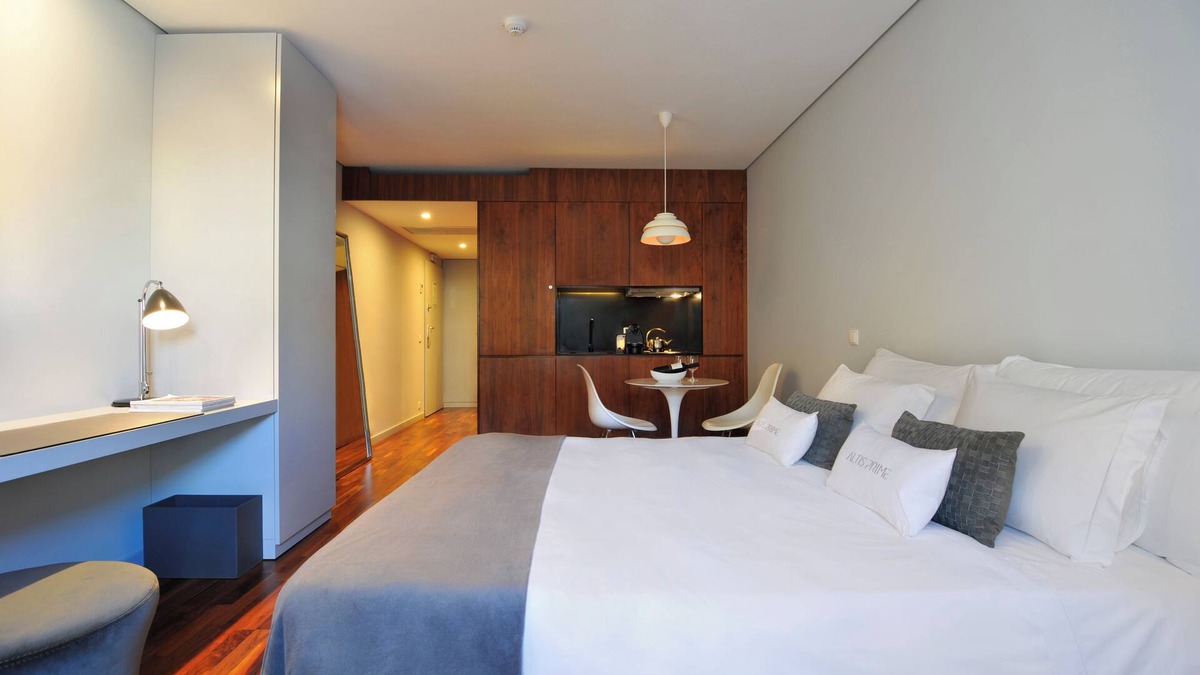 Santo Antonio Hotel | Comfort & Relaxation! Unit at Altis Prime w/Full Kitchen, Onsite Jacuzzi!