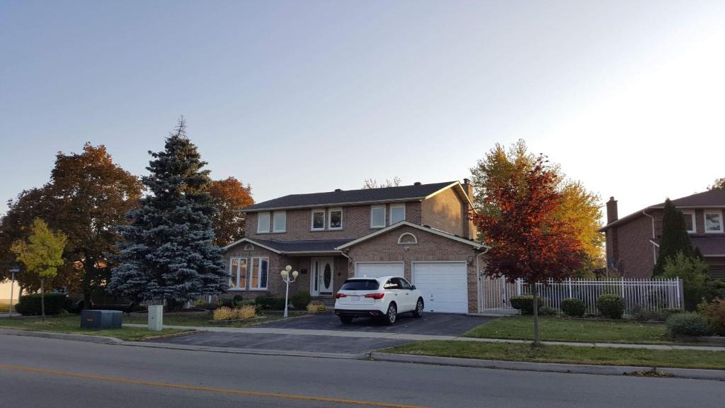 Rathwood House | Comfort Rooms near Toronto Airport
