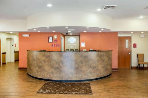 Brunswick Hotel | Comfort Suites Golden Isles Gateway