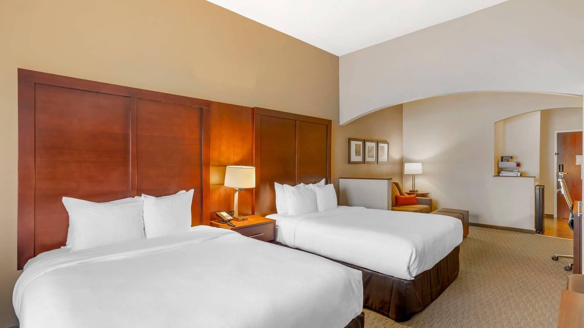 State College Hotel | Comfort Suites near Penn State - State College, PA