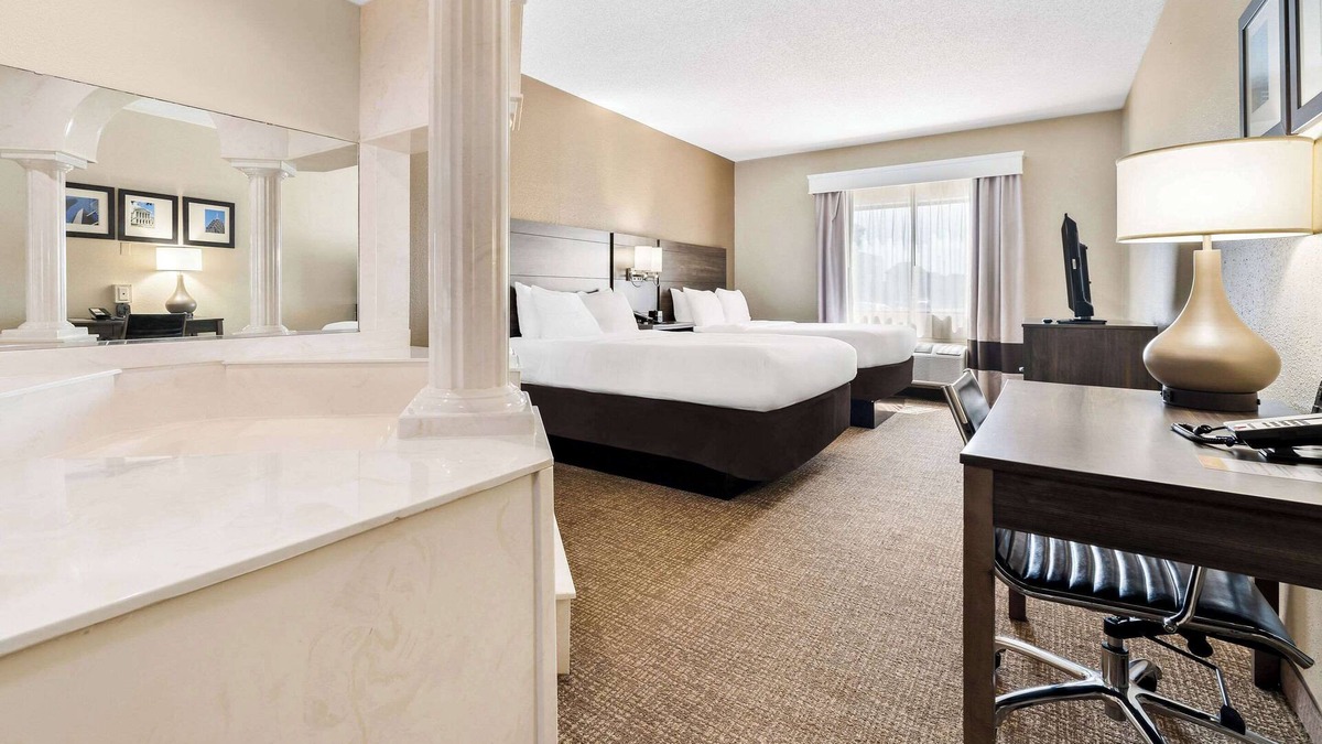Warner Robins Hotel | Comfort Suites near Robins Air Force Base