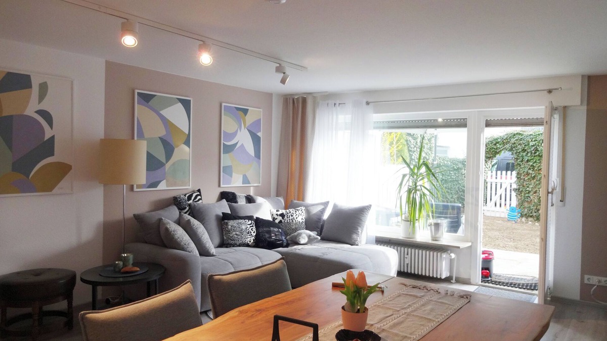 Busingen am Hochrhein Apartment | Comfortable Holiday Apartment with Garden