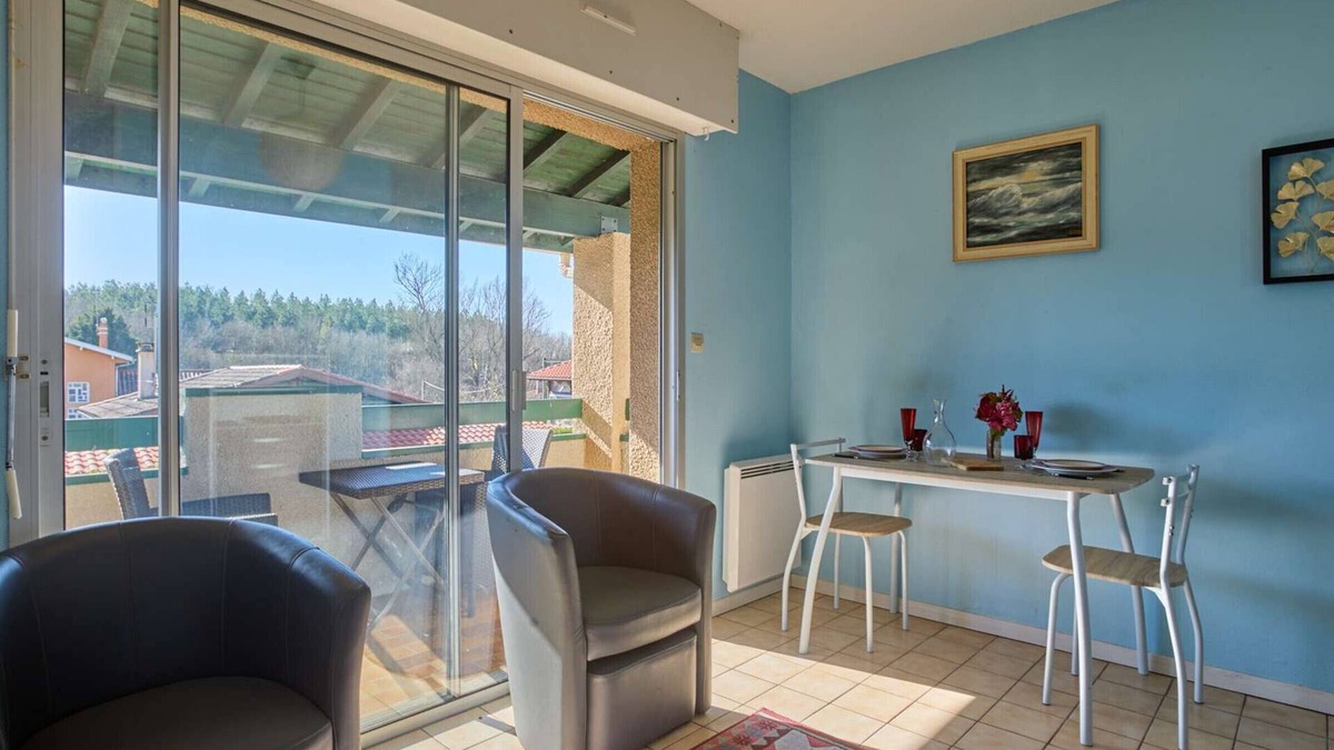 Barbotan-les-Thermes Apartment | Comfortable T1 Bis with Balcony and Free Wi-Fi, Near Thermal Baths