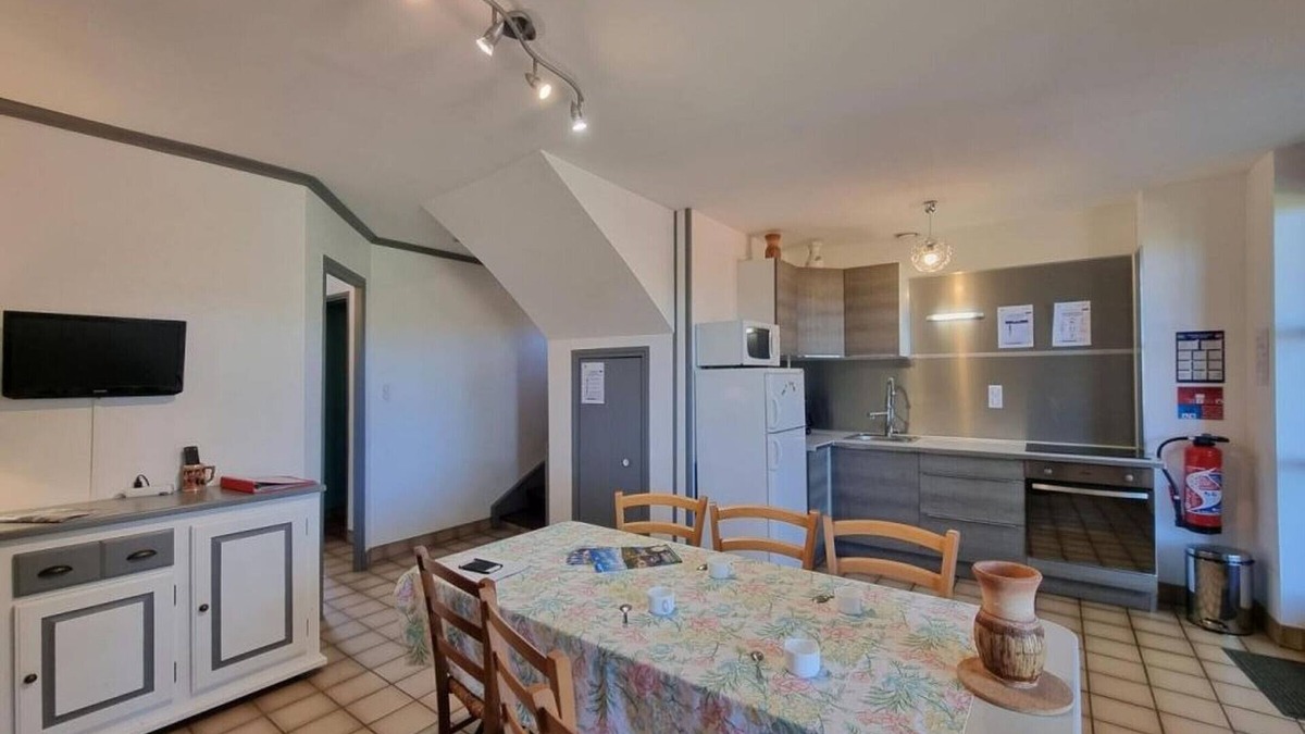 Saint-Andre-dʼApchon Cottage | Comfortable rural cottage in St-André-d'Apchon