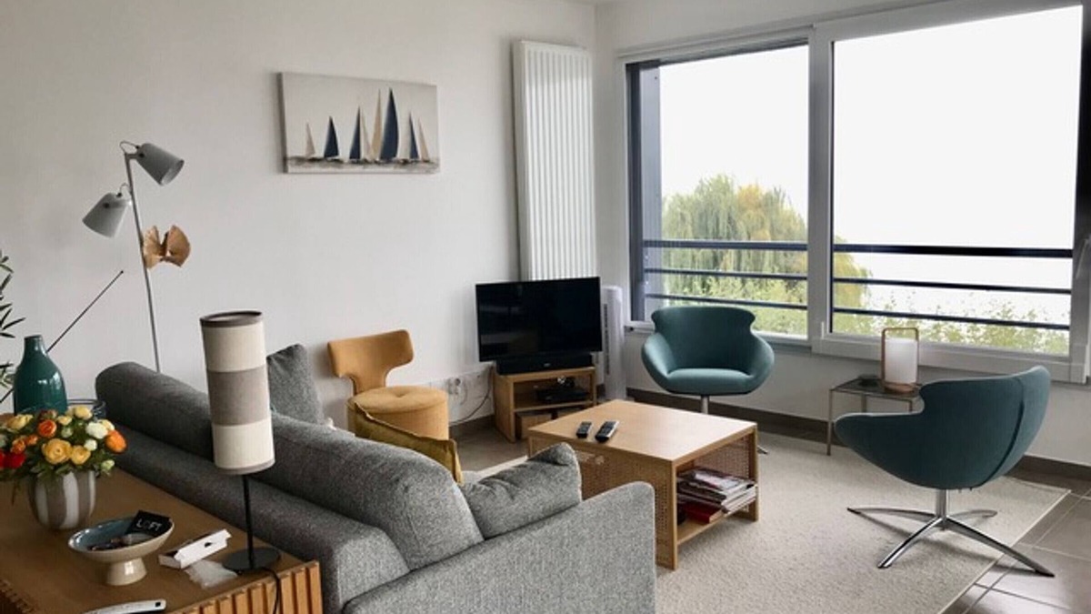 Publier Apartment | Comfortable 1-bedroom apartment near beach and lake with garage