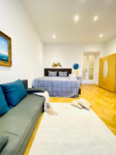 Rudolfsheim-Funfhaus Apartment | Comfortable 1BR Apartment By Westbahnhof