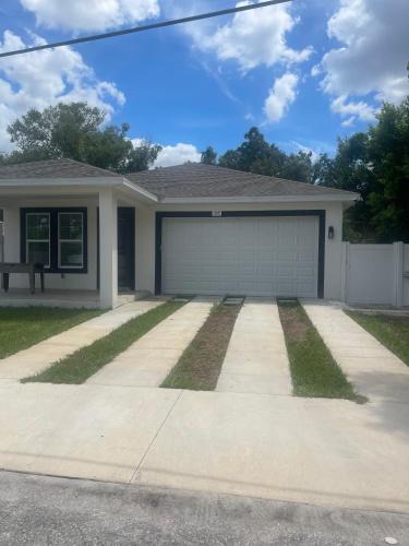 East Tampa Apartment | Comfortable 1BR Stay Near Downtown Tampa & Ybor