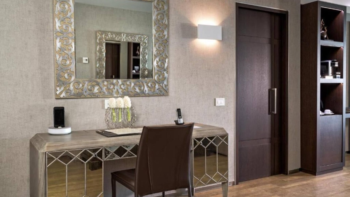 Vouliagmeni Apartment | Comfortable 1BR Suite with Saronic Gulf view