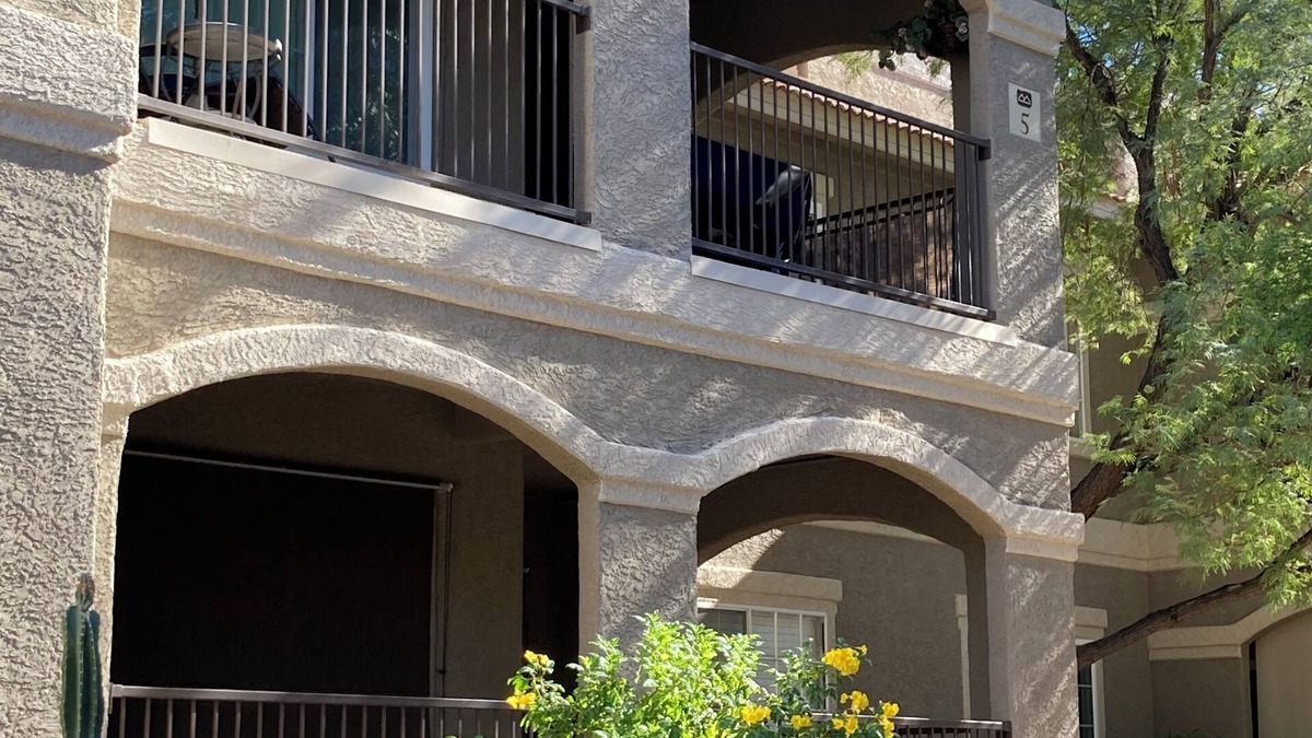 Oro Valley Condo | Comfortable 2 bedroom condo with den in resort-style development in Oro Valley