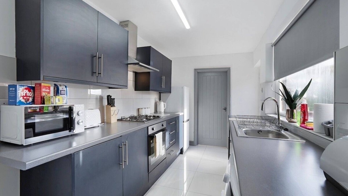 Ushaw Moor House | Comfortable 2BR Home 10 Min to Durham Cathedral