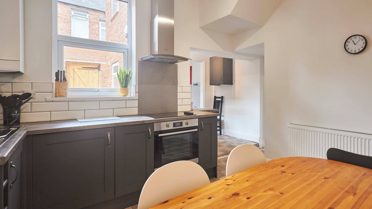 North Bitchburn House | Comfortable and convenient 3-bed cottage. Families and contractors welcome.