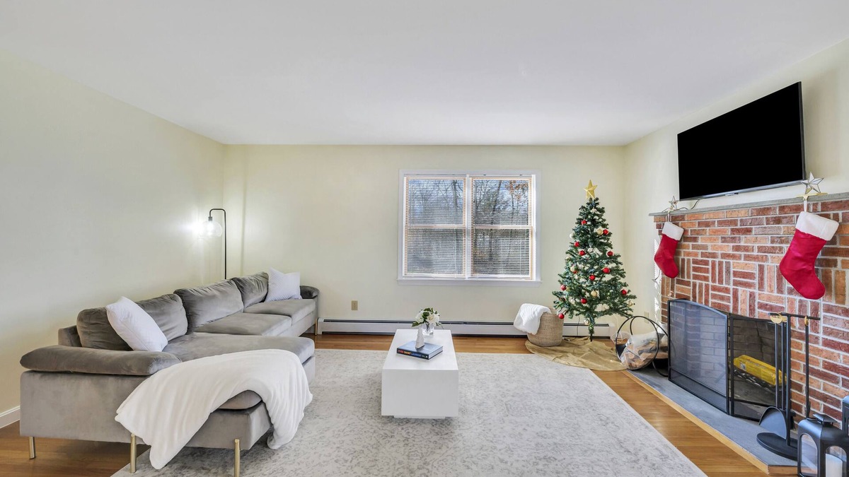 Groton House | Comfortable and bright home - near downtown Mystic.