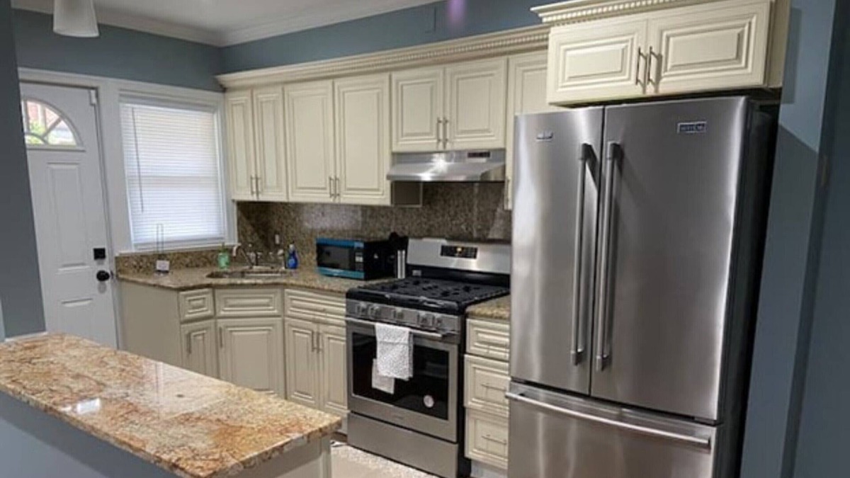 Stonewood-Pentwood-Winston House | Comfortable and Local Three Bedroom Townhome!