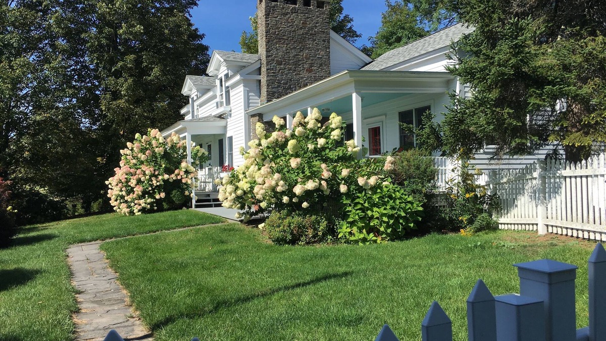 Cooperstown House | Comfortable and Peaceful Cooperstown 3 Bed/2 Bath house with Screened-in Porch
