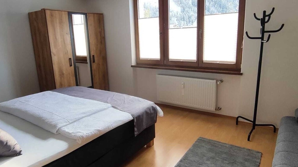 Mayrhofen Apartment | Comfortable apartment with cozy tiled stove
