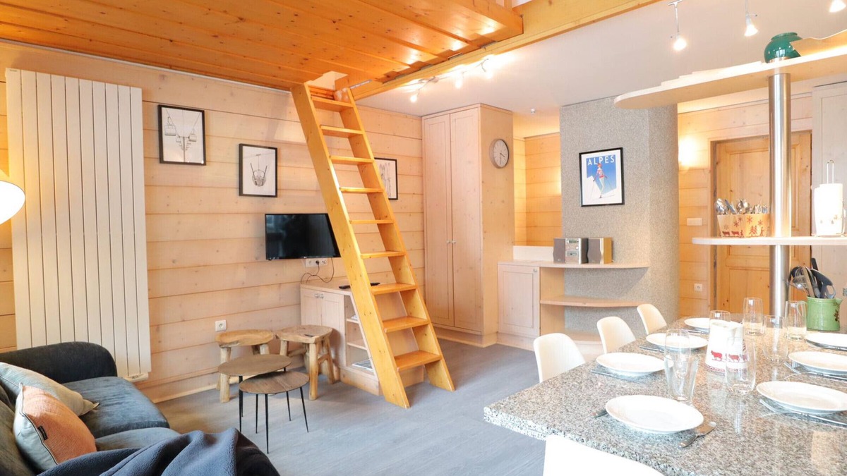 Les Gets Apartment | Comfortable apartment for 6 with balcony and parking in Les Gets