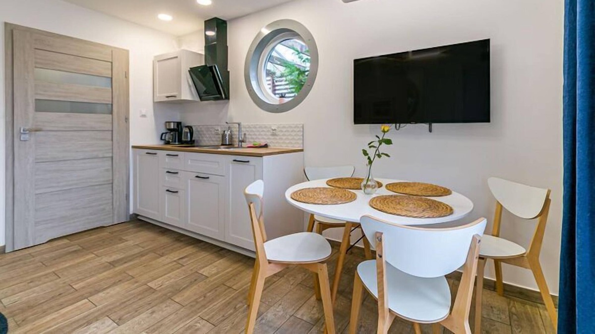 Niechorze Apartment | Comfortable apartment with air conditioning, swimming pool, sauna, Niechorze