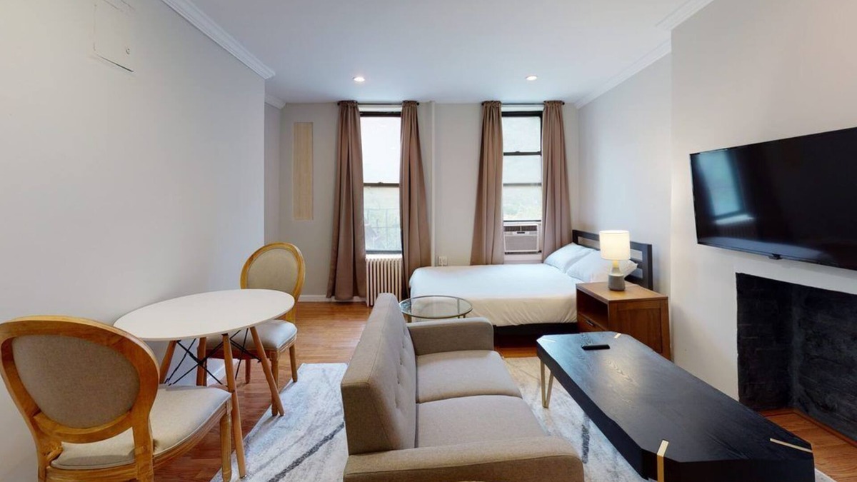 East Village Apartment | Comfortable Apartment #403