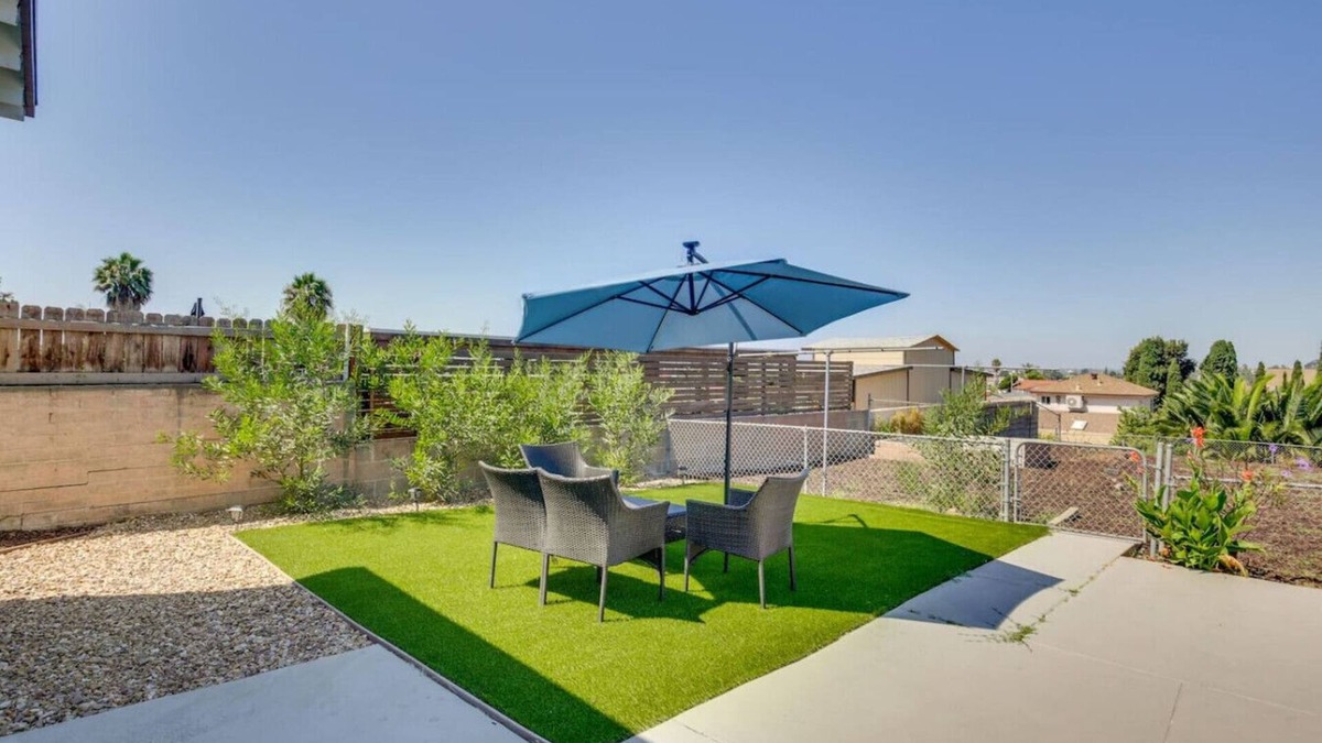 Lincoln Acres Apartment | Comfortable area 4-bedroom