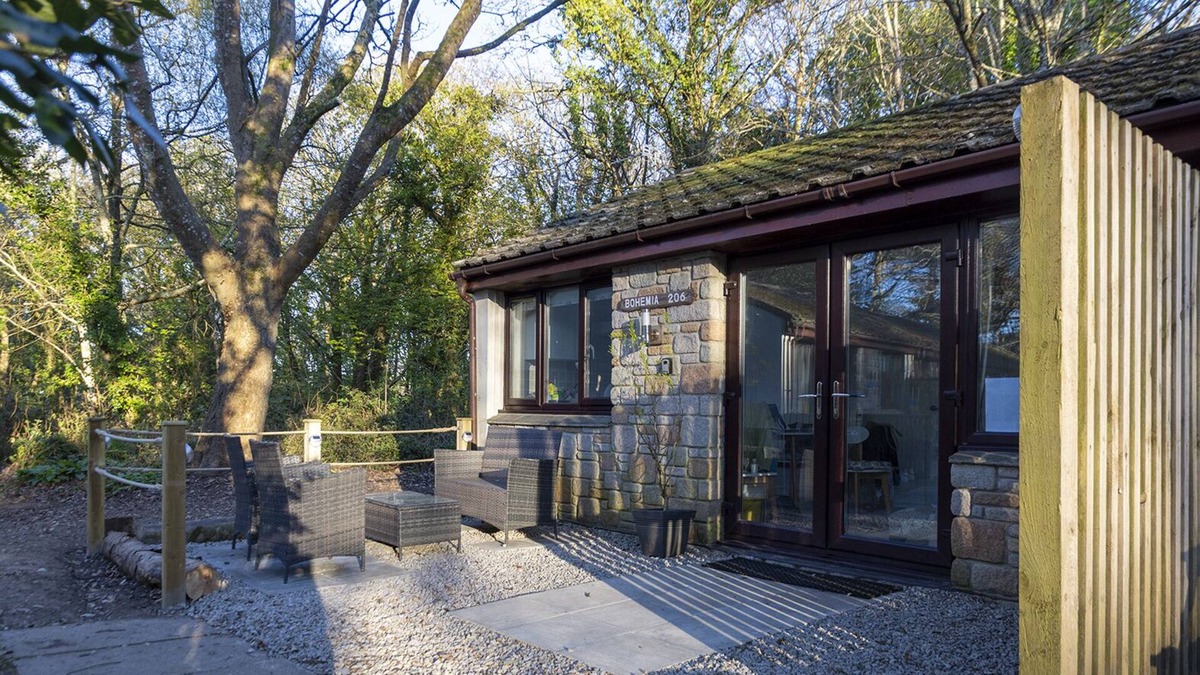 Lelant Ski Chalet | Comfortable bungalow in 100 acres of woodland, near St.Ives.