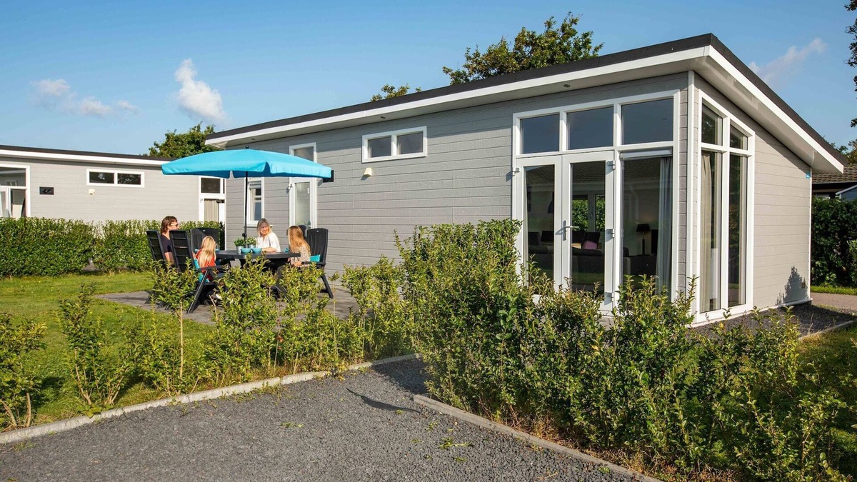 Egmond aan den Hoef Ski Chalet | Comfortable chalet sea at 3.5 km, in Egmond