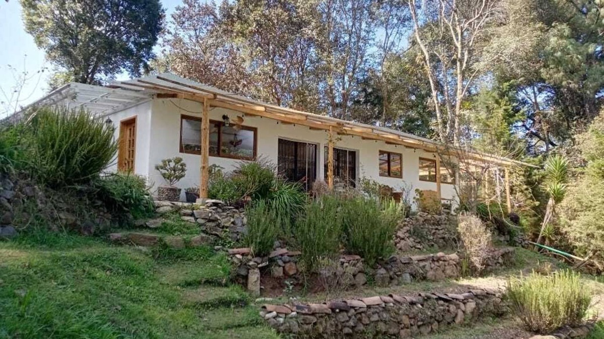 Jaibalito House | Comfortable Cottage for Groups on 2 acre Homestead