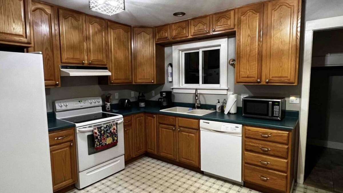 North Bend House | Comfortable Coastal Home for the weekend!