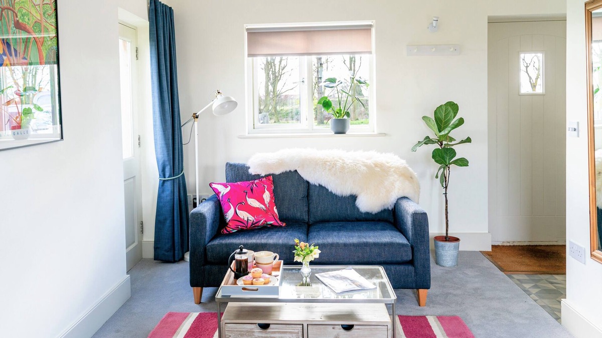 Ely Cottage | Comfortable & Cosy Dog Friendly Cottage close to Historic Ely