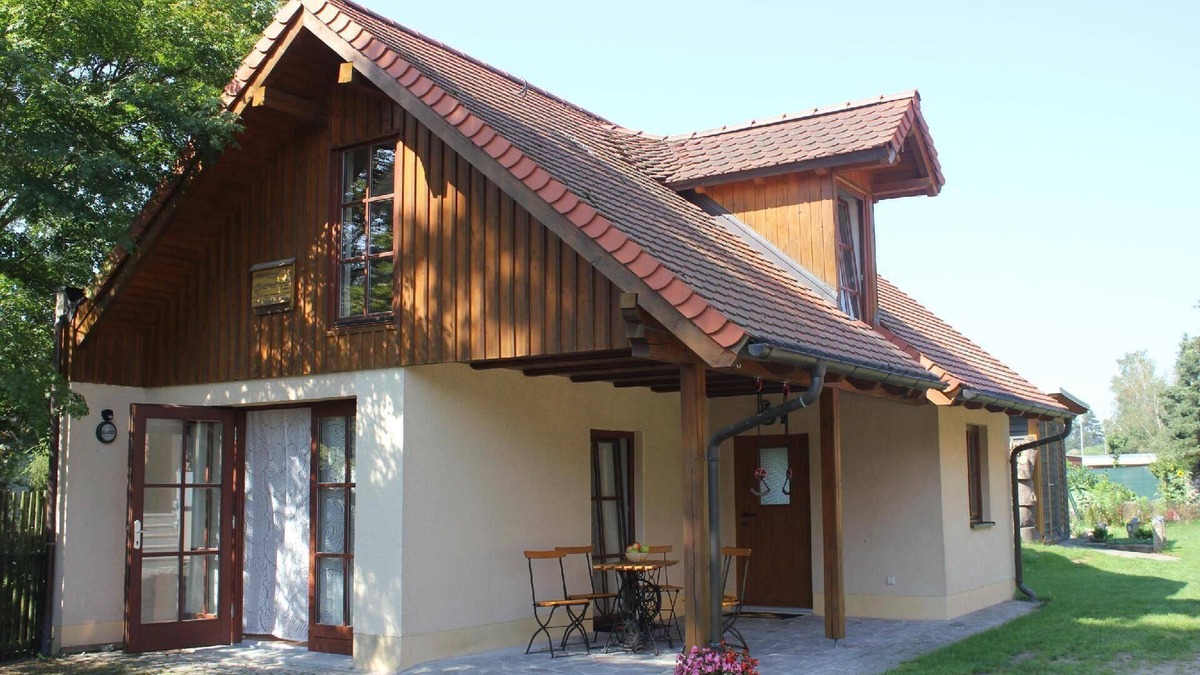 Hinterjessen House | Comfortable double room in a country house with a garden and a terrace