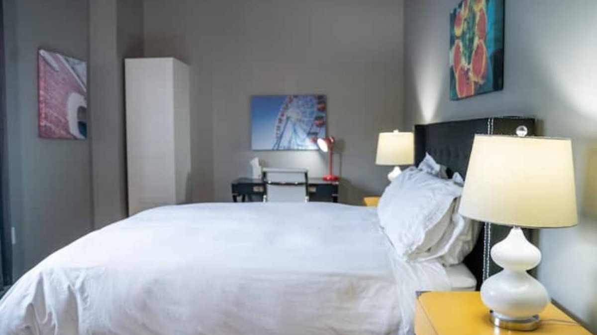 Davenport Apartment | Comfortable Downtown Studio