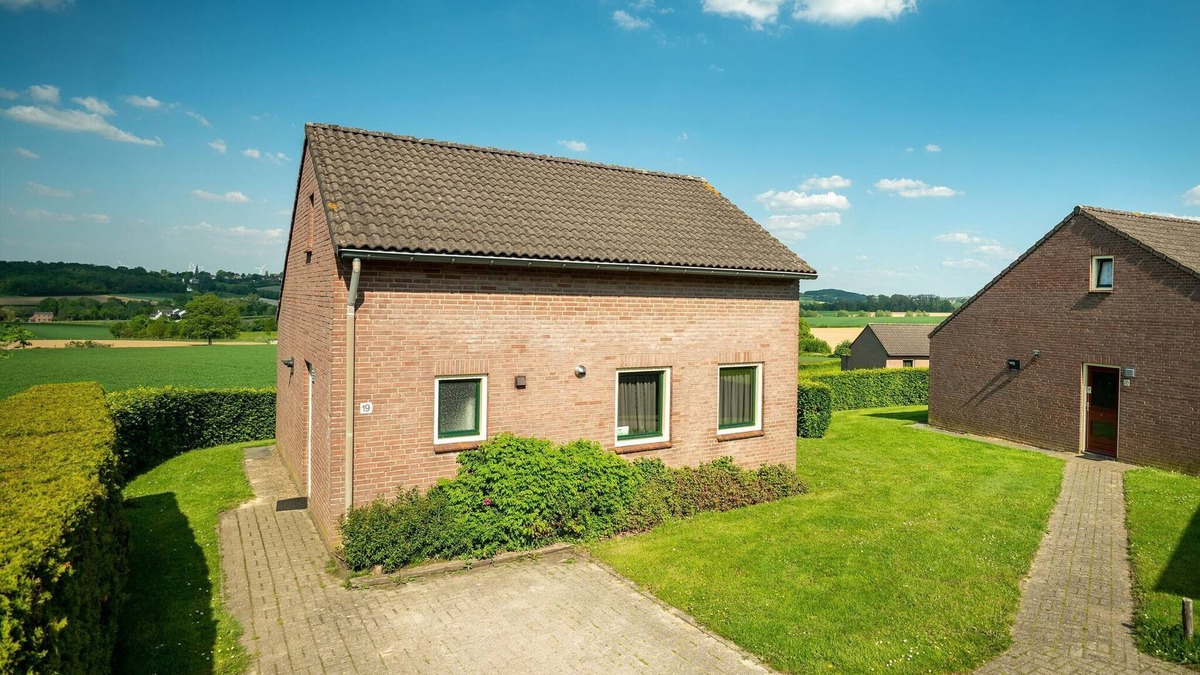 Vijlen House | Comfortable Family Home in Reevallis