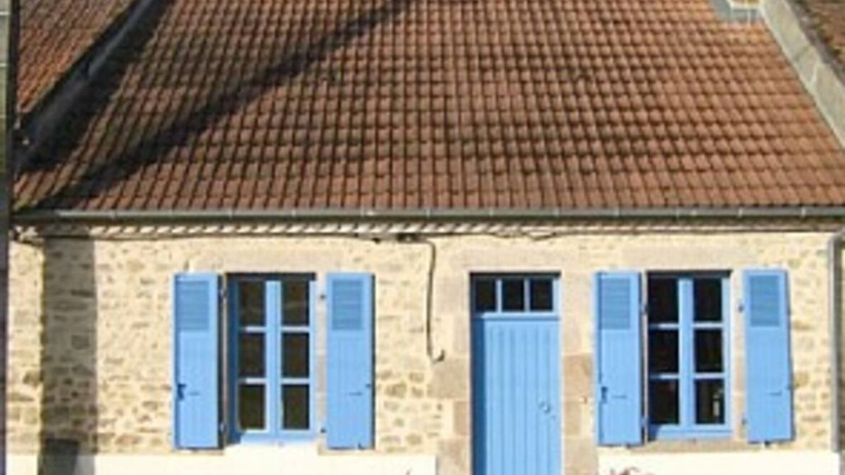 Lussac-Les-Eglises House | Comfortable Cottage Set in Beautiful Countryside Beside Town