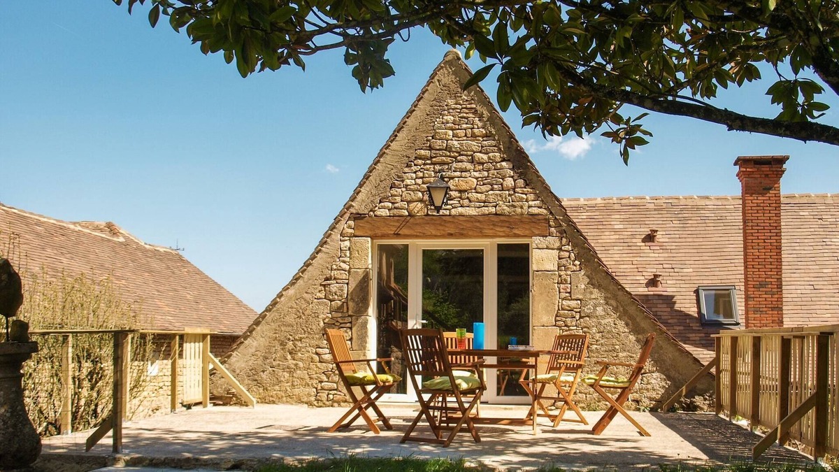 Peyzac-le-Moustier House | Comfortable holiday home with private pool
