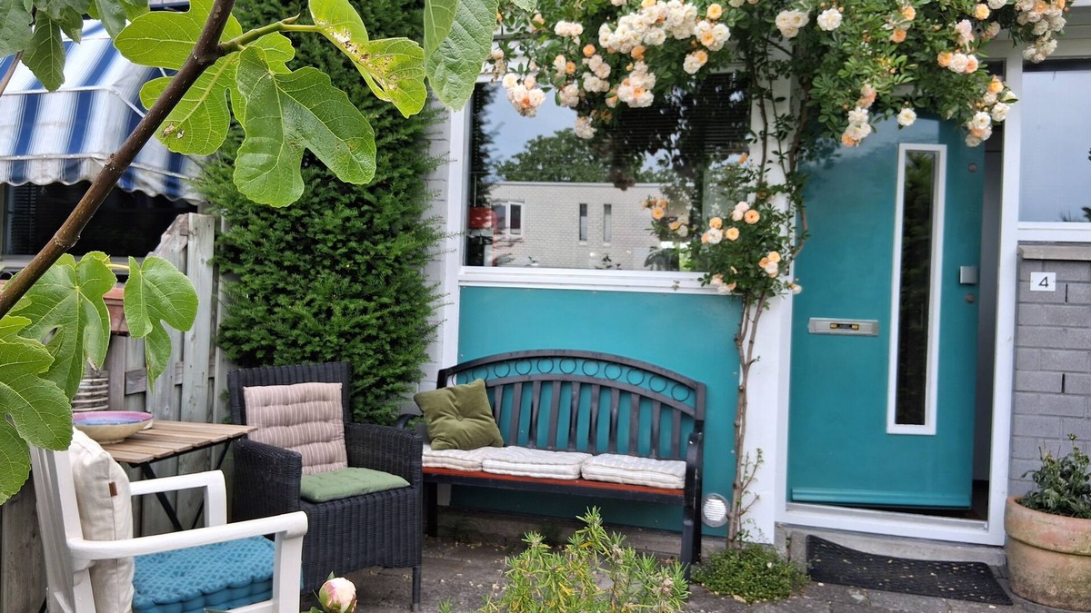 Almere House | Comfortable home close to train station and Amsterdam