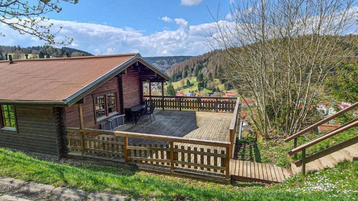 Masserberg House | Comfortable Home with Terrace