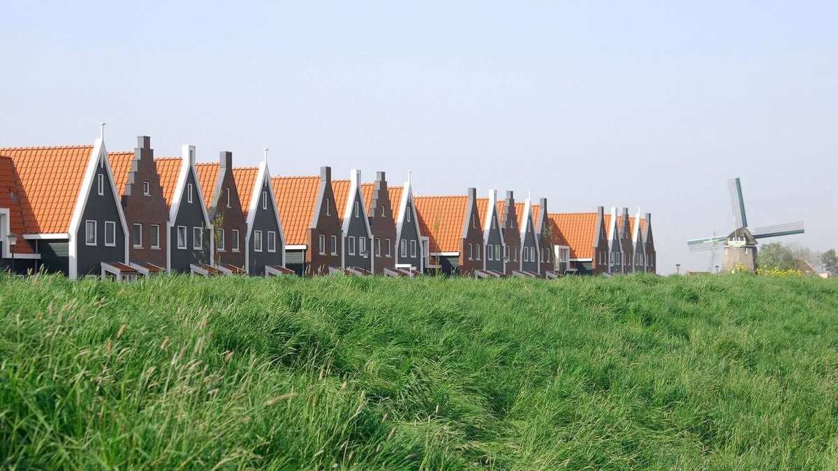 Volendam Apartment | Comfortable Hotel Room in Center of Volendam