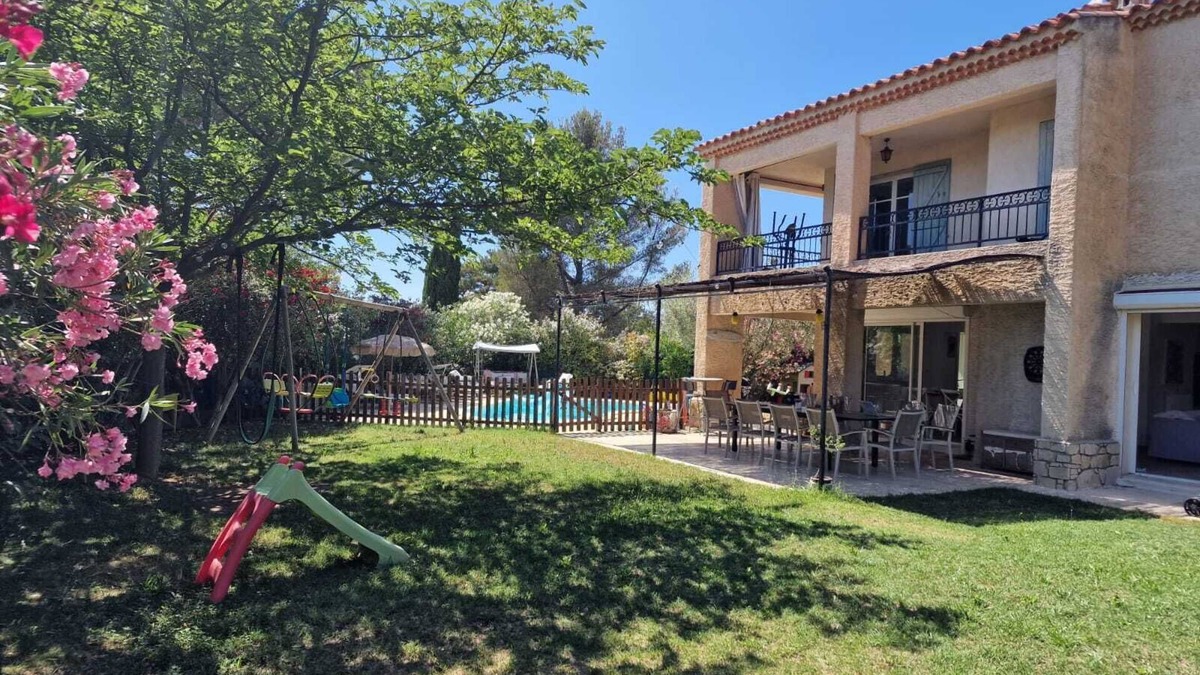 Gemenos Villa | Comfortable house with swimming pool