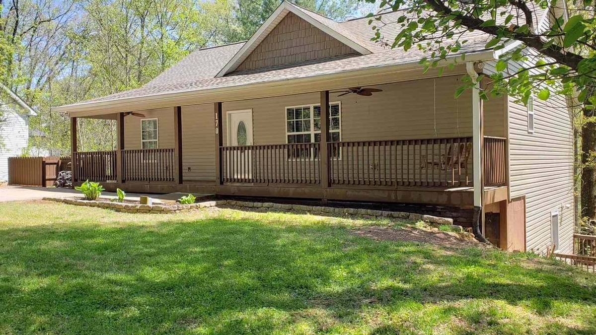 Clayton House | Comfortable In-Town Stay - Clayton, GA