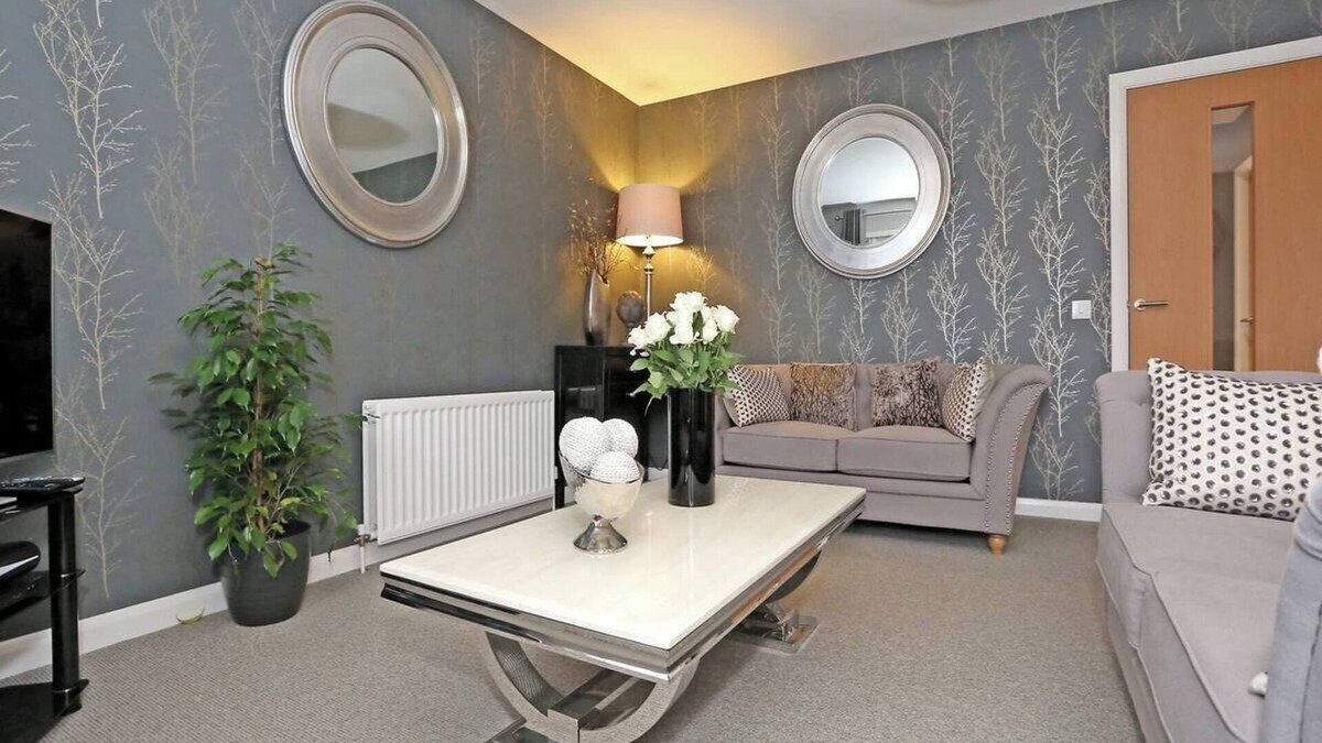 Inverurie Apartment | Comfortable Inverurie home close to train station