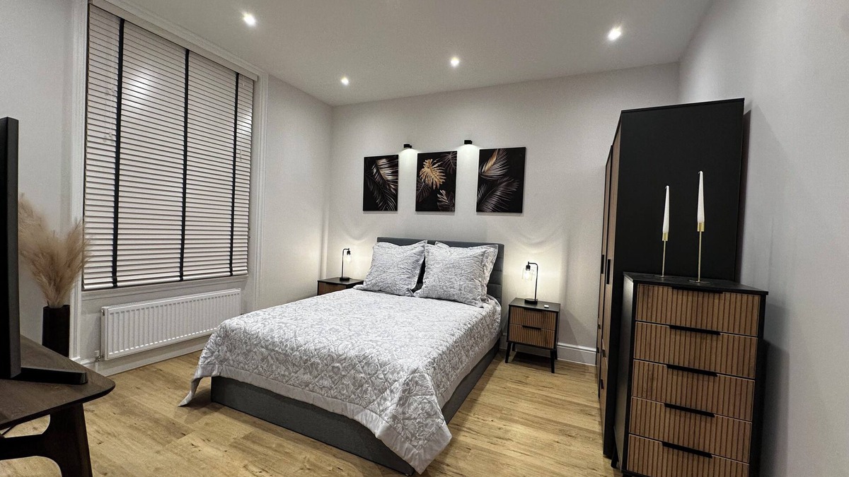 London City Centre Apartment | Comfortable Large Spacious Luxury Apartment close to Leicester Square/tourist