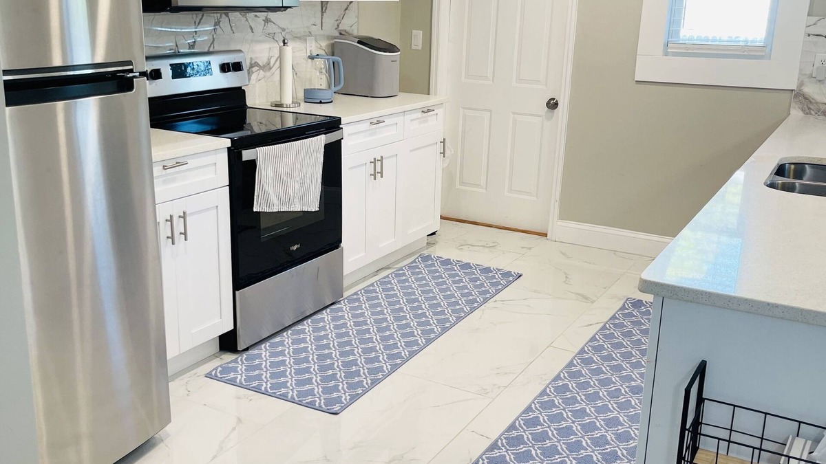 Lakeshore South House | Comfortable new 2- bedroom house
