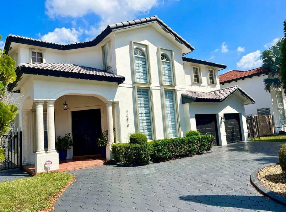 Tamiami House | Comfortable New Home Miami