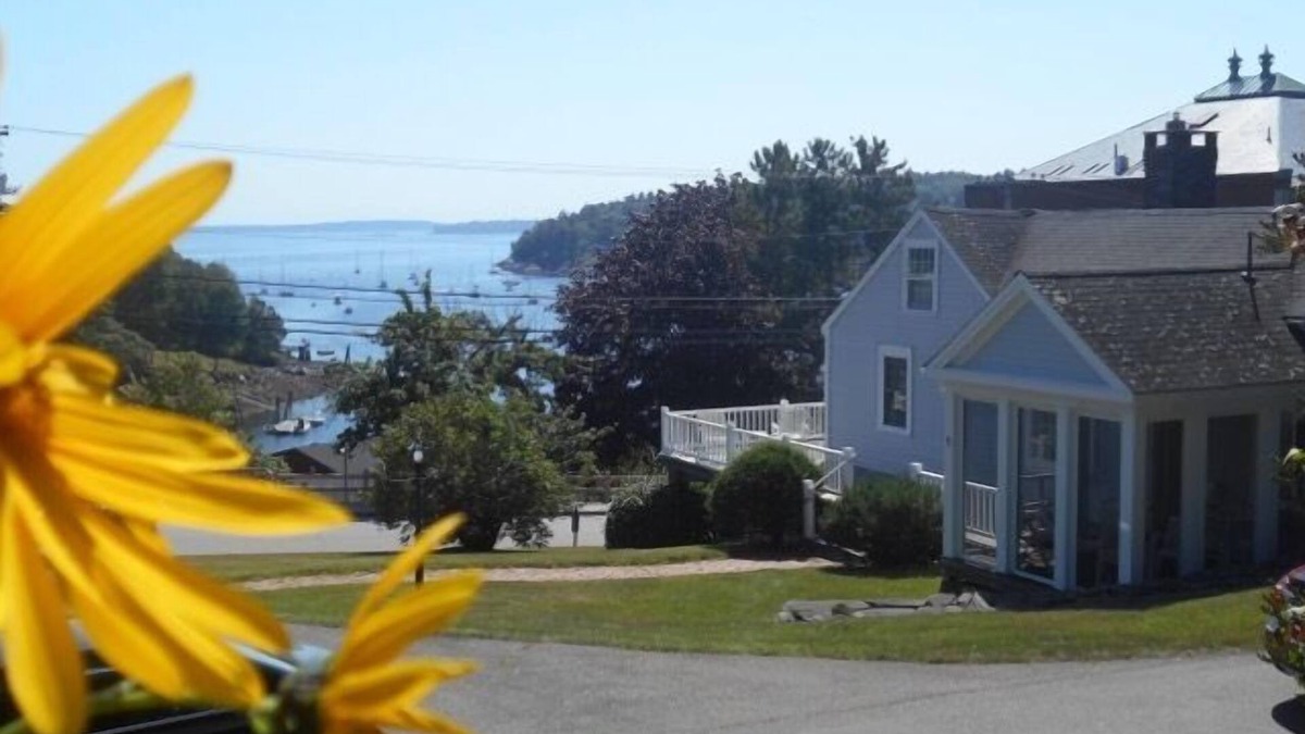 Camden House | Comfortable one level living overlooking the harbor