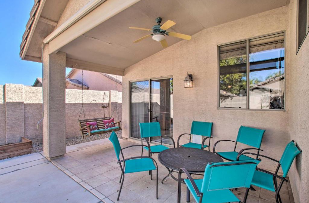 San Tan Valley House | Comfortable Phoenix Area Home on Golf Course!