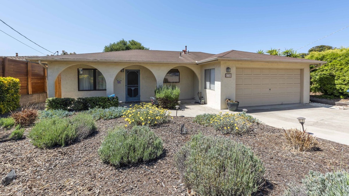 Grover Beach House | Comfortable Ranch Home Suitable for Families, Close to Everything in 5-cities.