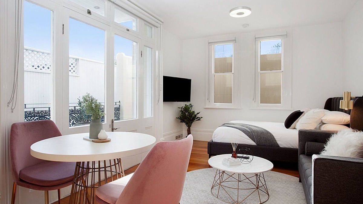 Glebe Apartment | Comfortable Renovated Studio Close To City