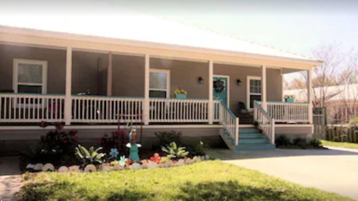 Bay St Louis Apartment | Comfortable, Spacious & Great Location!