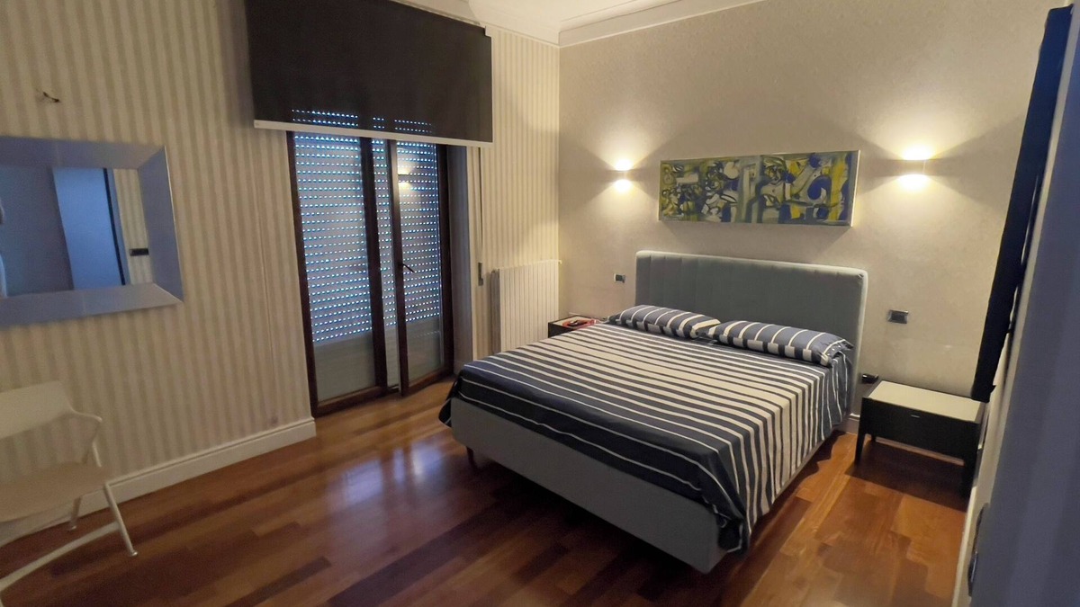 Avellino Bed & Breakfast | Comfortable stay in city center, stores, pedestrian island restaurants and bars.