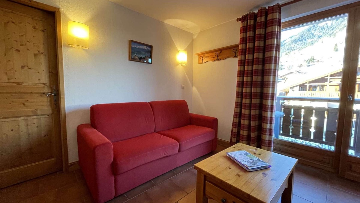 Praz-sur-Arly Apartment | Comfortable Studio Cabin in Praz-Sur-Arly - Parking, Pool Access, Near Ski & Lake
